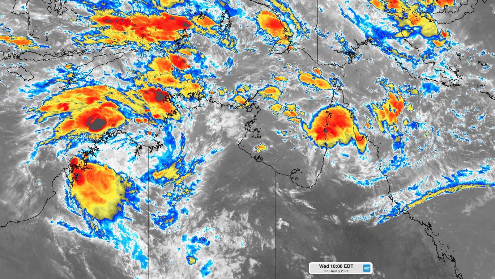 Twin tropical lows soaking northern Australia
