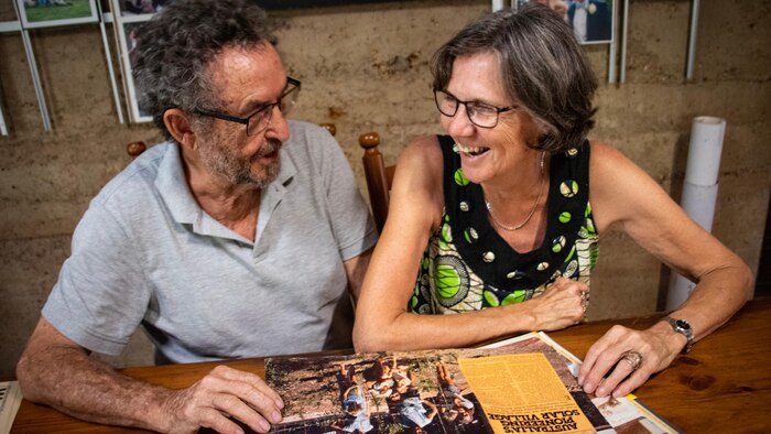 They helped build a 'solar village' after Cyclone Tracy. 40 years on Pam and Peter still live off-grid