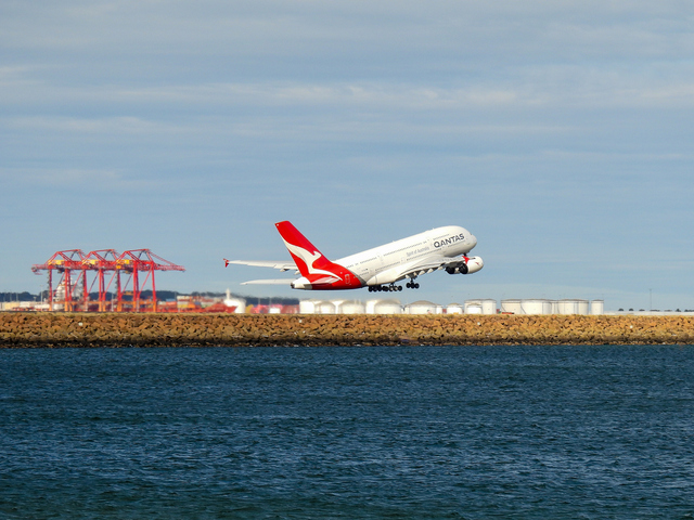 Fierce winds cause delays, cancellations at Sydney Airport