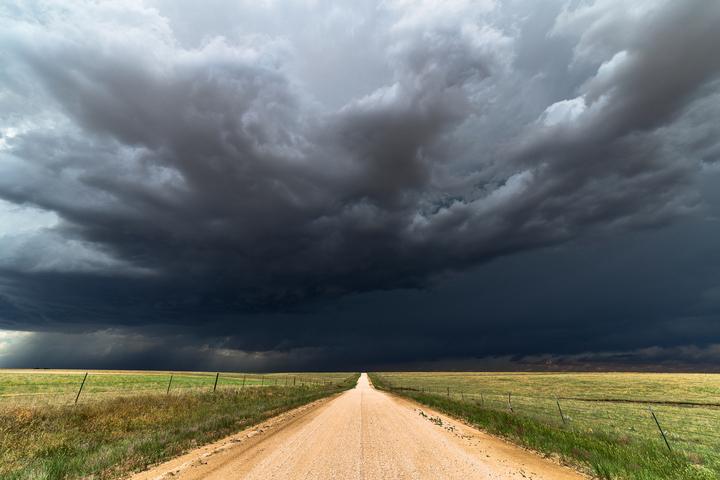 Image: Large parts of Australia are predicted to see above average rain this spring. Source: iStock / mdesigner125.