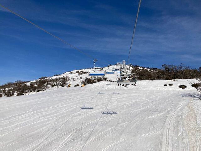 Image: Sunshine and a good late-season cover of soft snow on October 5, 2025, at Perisher. Source: Sage O