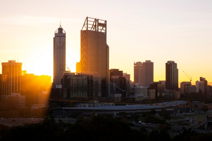 Image: Perth's May has been feeling more like early April due to abnormally warm days. Source: iStock / thelayersofcolour.