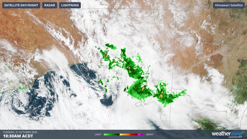 Image: Rain over SA is spreading east into Vic on Tuesday afternoon and into Wednesday. Source: Weatherzone