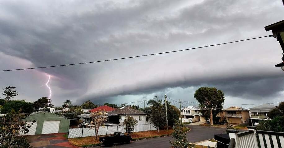 Image: A thunderstorm shelf cloud over Brisbane on Sunday, October 26, 2025. Source: @dark_frames82 / Instagram.