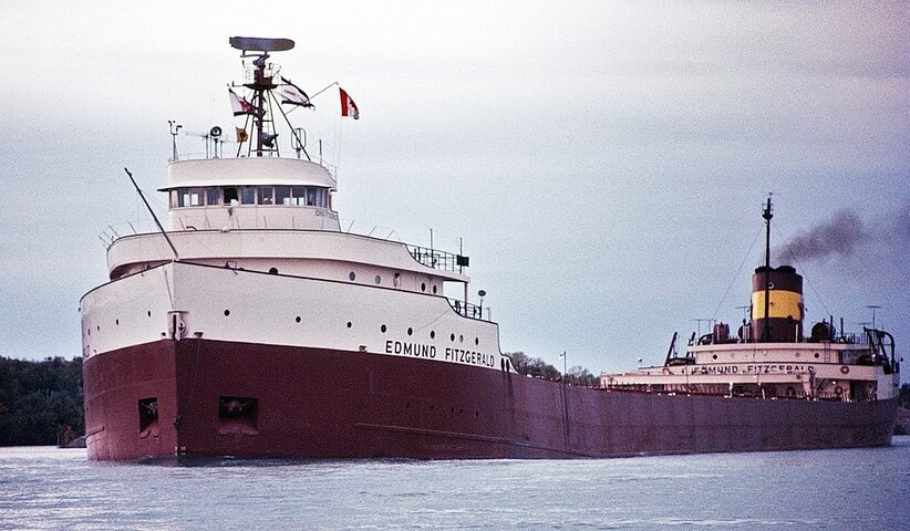 Image: The Edmund Fitzgerald in 1971. Source: Greenmars CCBY-SA3.0 / WikimediaCommons.
