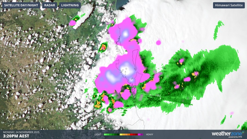 Image: Radar and satellite image over SE Qld on the afternoon of Monday November 24, 2025. Source: Weatherzone
