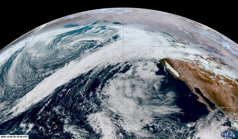 Image: Satellite image showing an atmospheric river impacting the Pacific Northwest on December 9, 2025. Source: CIRA / RAMMB