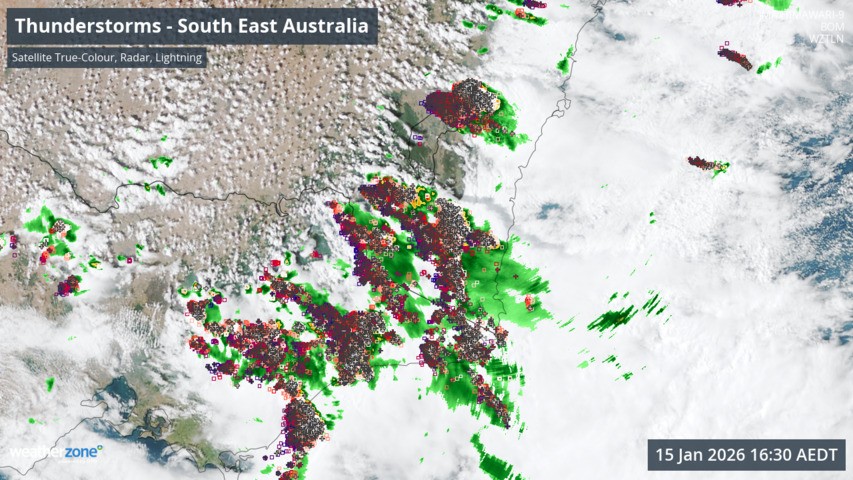 Image: Radar image with lightning strikes showing the severe thunderstorm outbreak on January 15, 2026. Source: Weatherzone