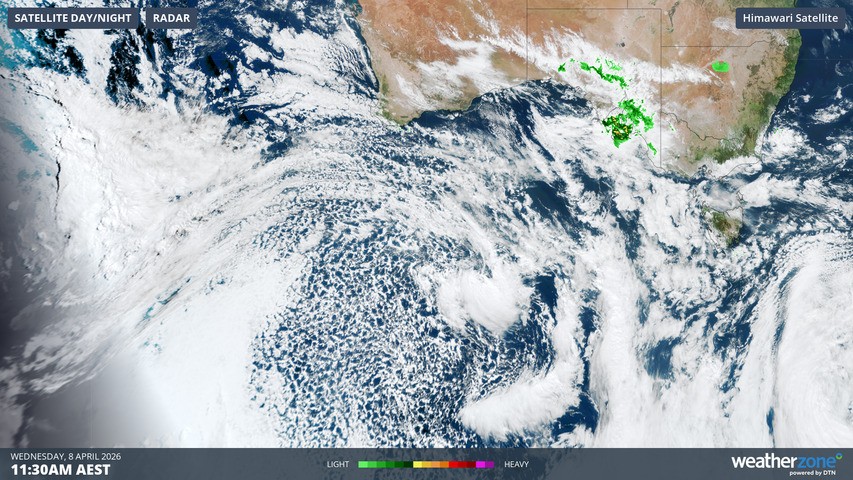 Image: The classic speckled cloud pattern typically associated with polar airmasses can be seen over waters south of Australia. Source: Weatherzone