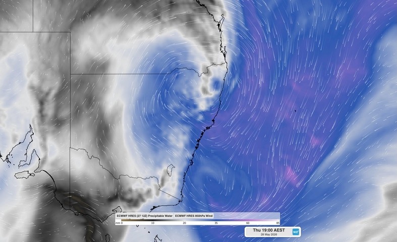 Image: Modelled precipitable water and 850 hPa wind on Thursday evening. Source: Weatherzone.