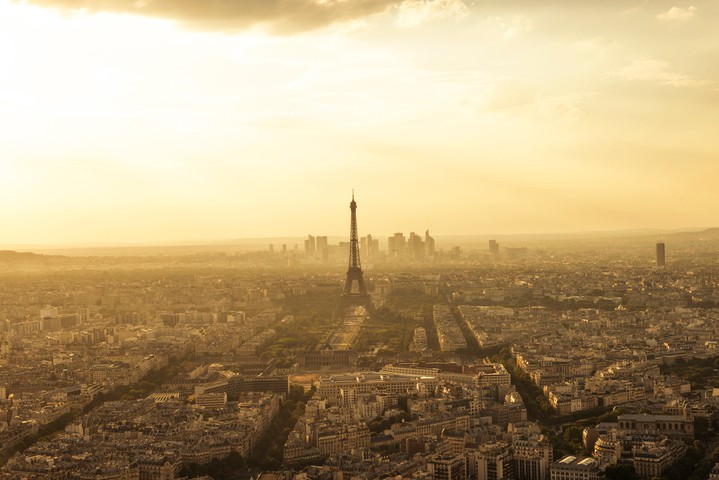 Image: Le soleil brille sur Paris. Source: iStock_Hammarby Studios.