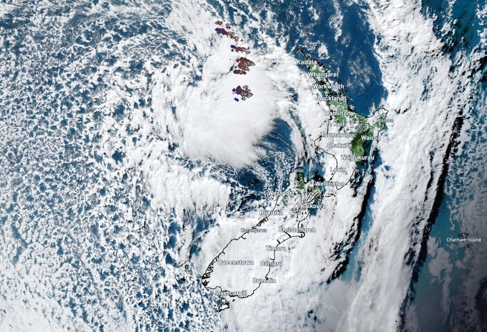Image: Satellite image of a deep low pressure system and a cold airmass heading towards New Zealand.. Source: Weatherzone