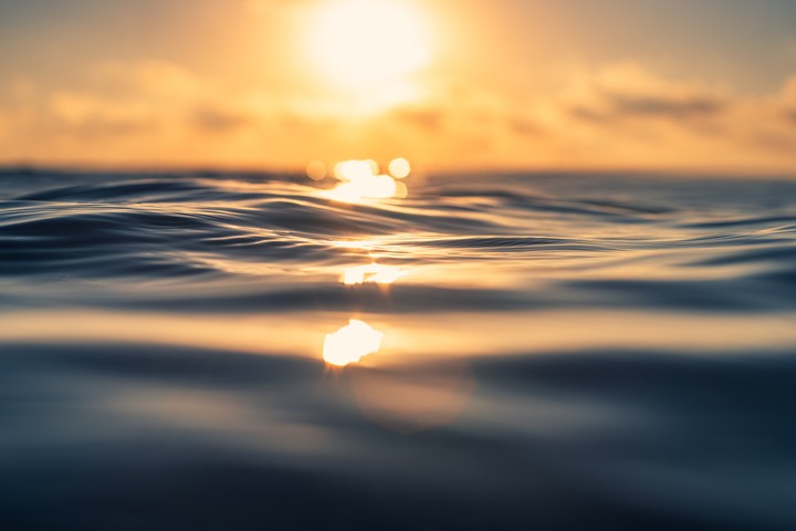 Image: The central tropical Pacific Ocean is warming to record levels as El Niño gains strength. Source: iStock / valio84sl