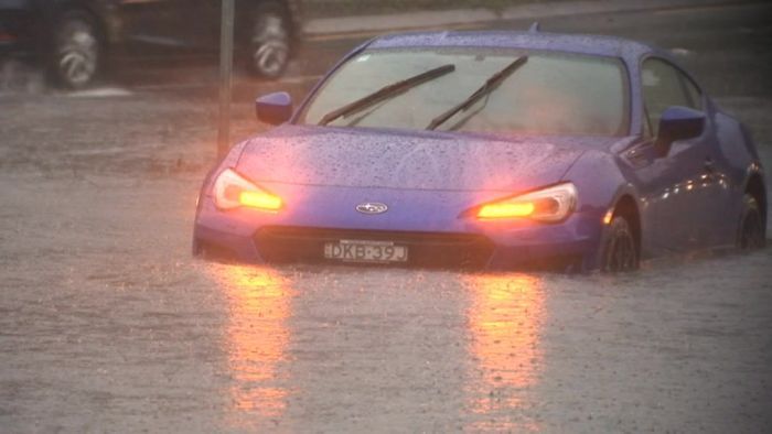 BOM warns of potential for 'life-threatening' flash flooding from Coffs Harbour to Ulladulla as wet weather continues