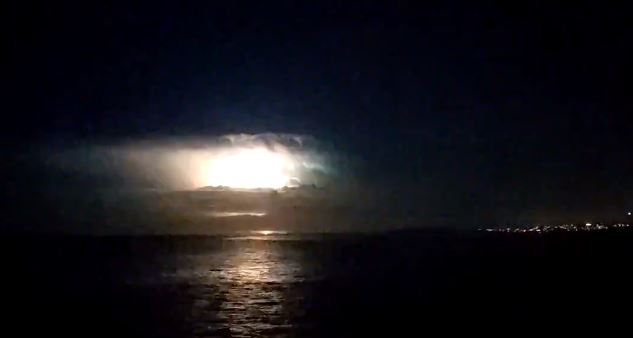 Great balls of fire! Stunning natural light show over Sydney