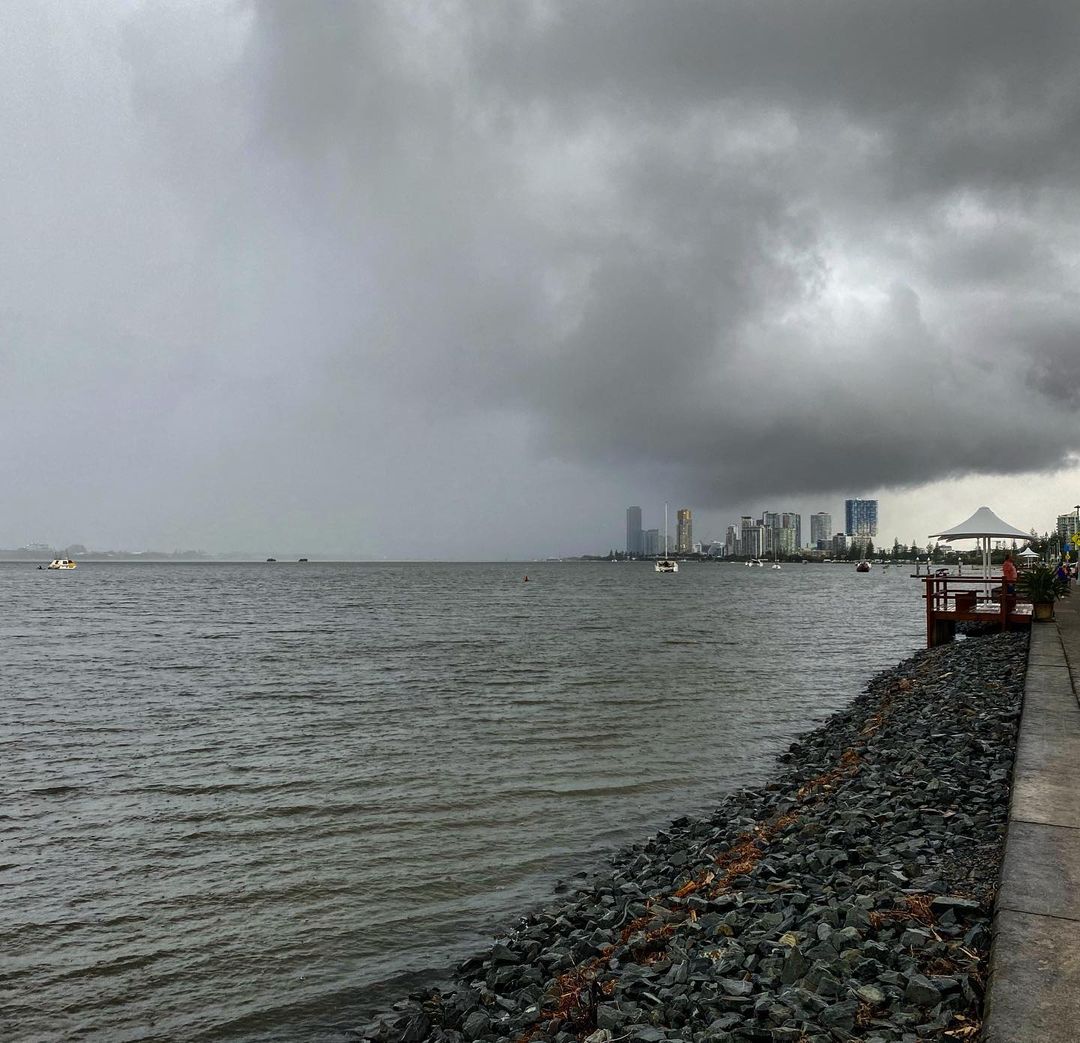 50 mm per hour as severe storm hits southern Brisbane