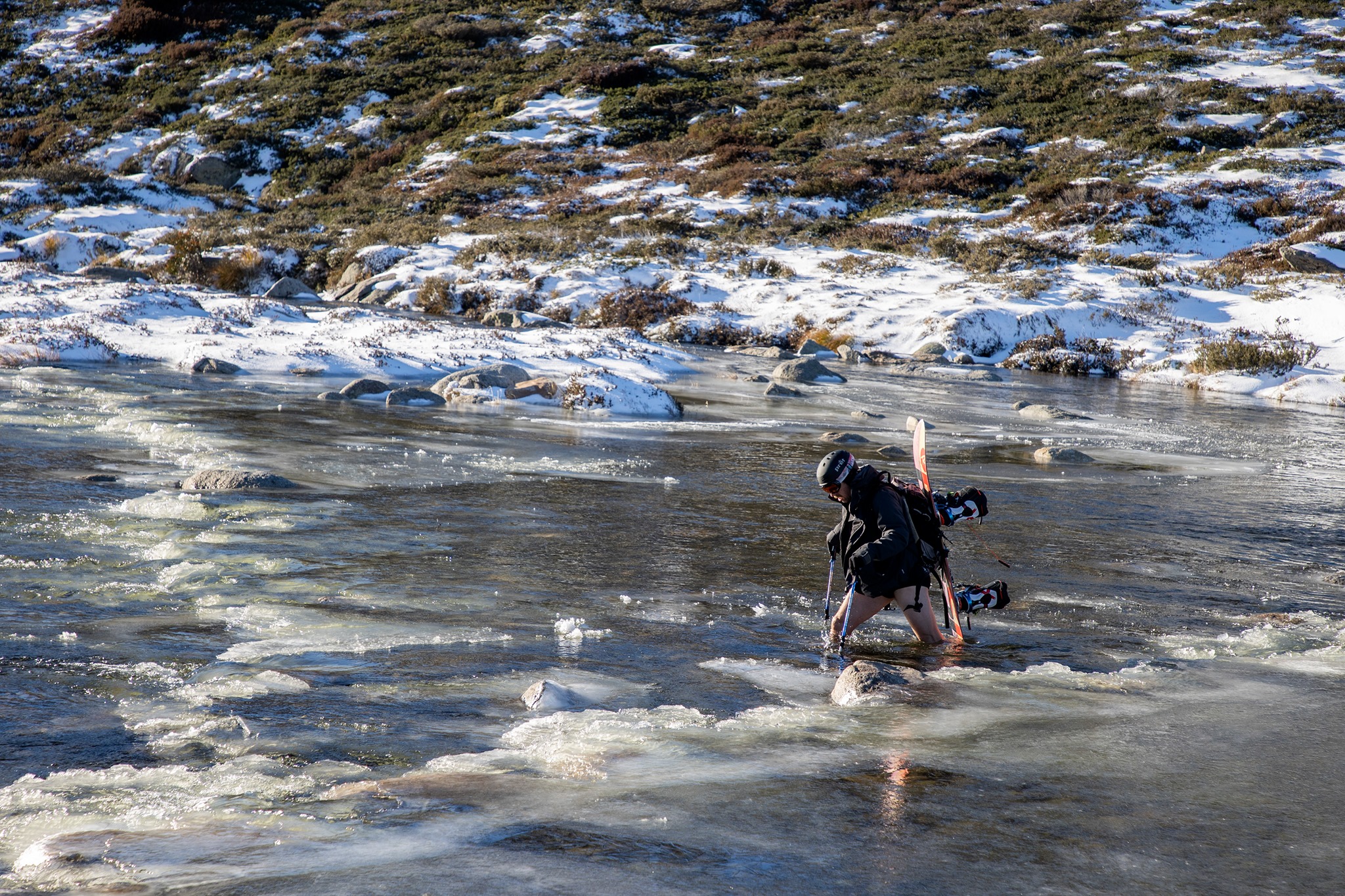 We're pretty sure this bloke has Australia's coldest feet