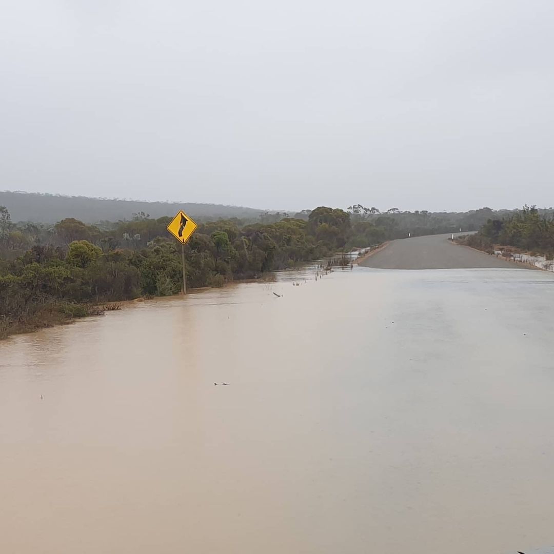 Flooding in WA Stirling Range a taste of what's heading east