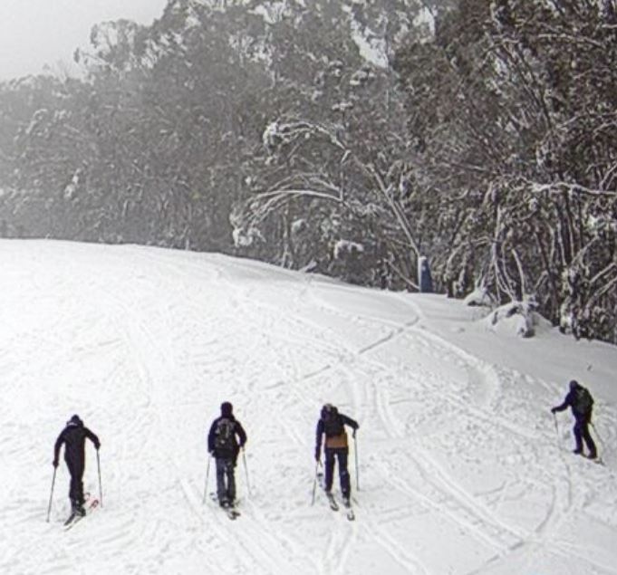 Clever skiers make most of perfect VIC snow in Covid-safe way