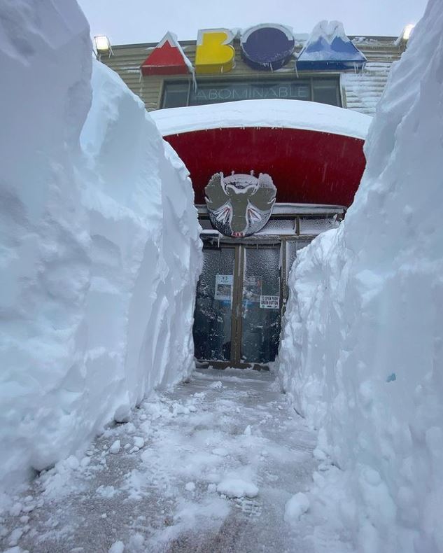 The rare phenomenon of thundersnow struck Australia this weekend