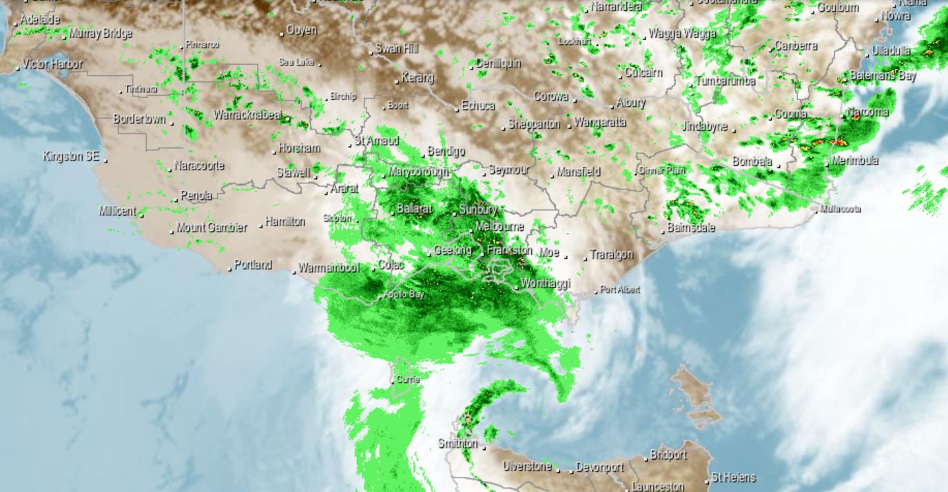 Melbourne sheds five degrees in two hours as wintry conditions return to SE Aus