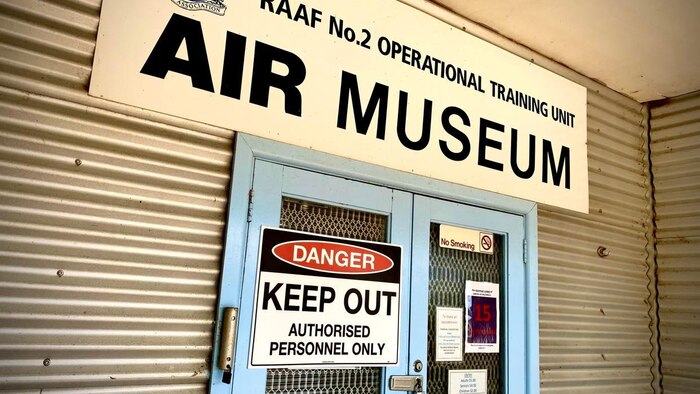 Mildura RAAF Military Museum deemed 'uninhabitable', fears rain could damage artefacts