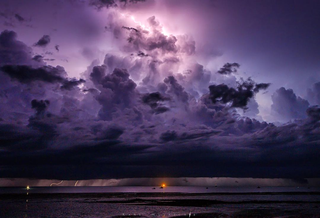 Monsoon squalls and heavy rain hit northern Australia