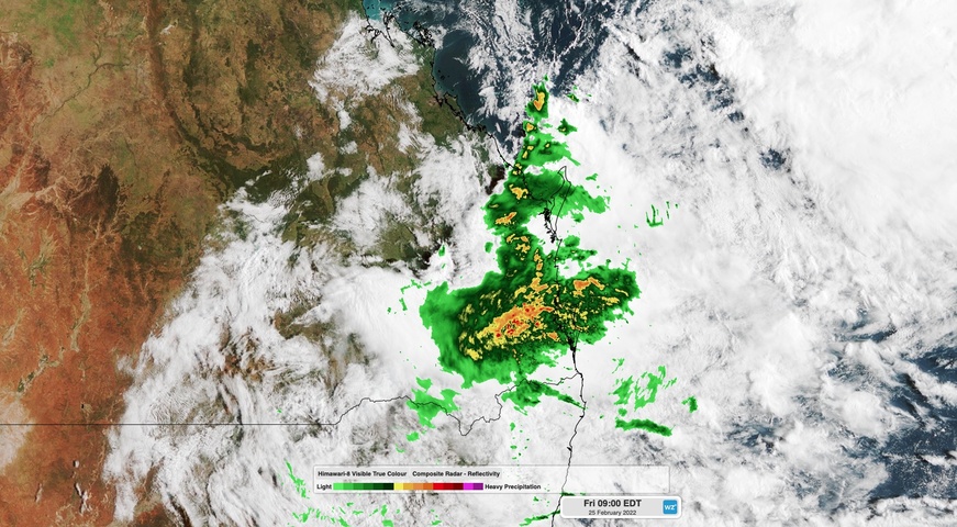 Over 300mm in 3 hours triggers flash flood in QLD