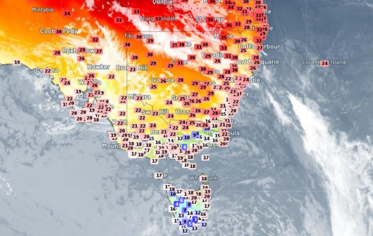 Dramatic temperature contrast across SE Australia