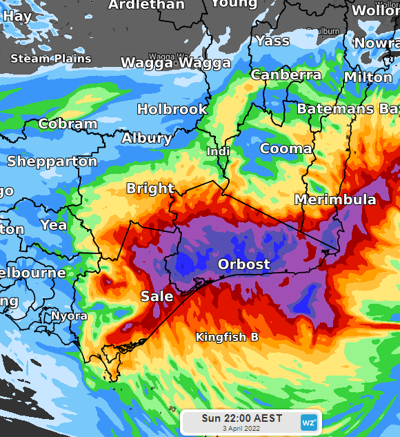 Wind, waves and rain focus on southeast NSW, eastern Victoria