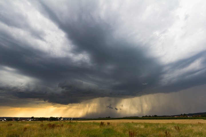 Thunderstorm outbreak to hammer eastern Australia