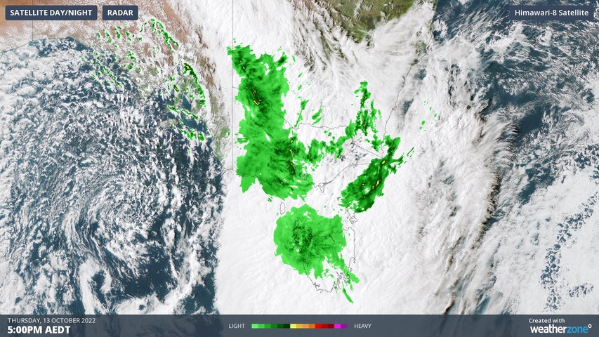 Record rain floods Vic, Tas 