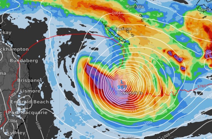 Cyclone expected to barrel towards Norfolk Island
