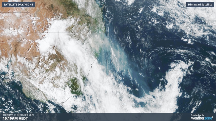 NSW fires generate thunderstorm and 1500 km smoke plume
