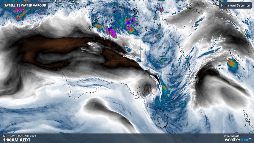 Record rain causes major flooding in Victoria