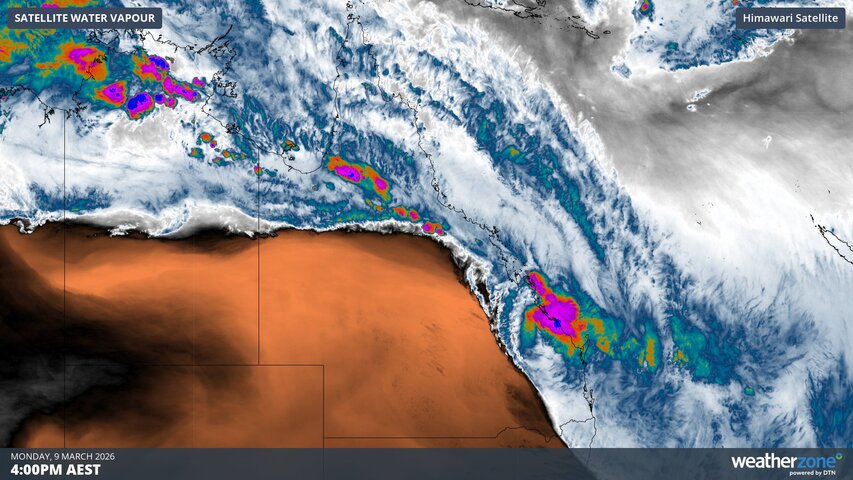 Queensland deluge causes major flooding, relief in sight