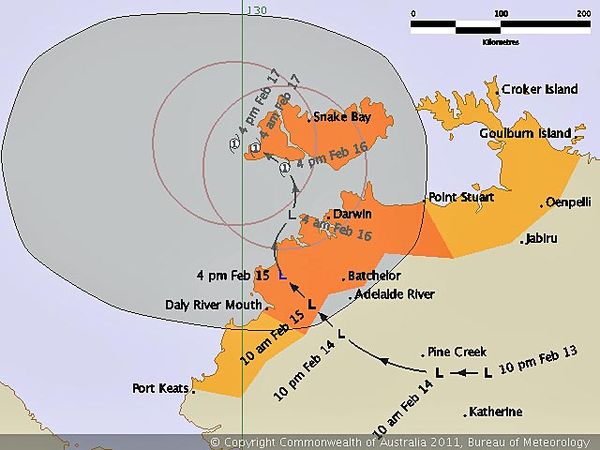 Cyclone Carlos batters Darwin and Top End